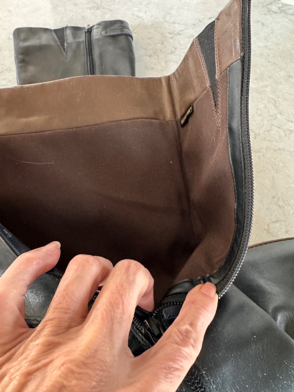 Clarks Artisan Gore-Tex Black Leather Mid-Calf Boots Waterproof Riding Boots - Picture 3 of 4
